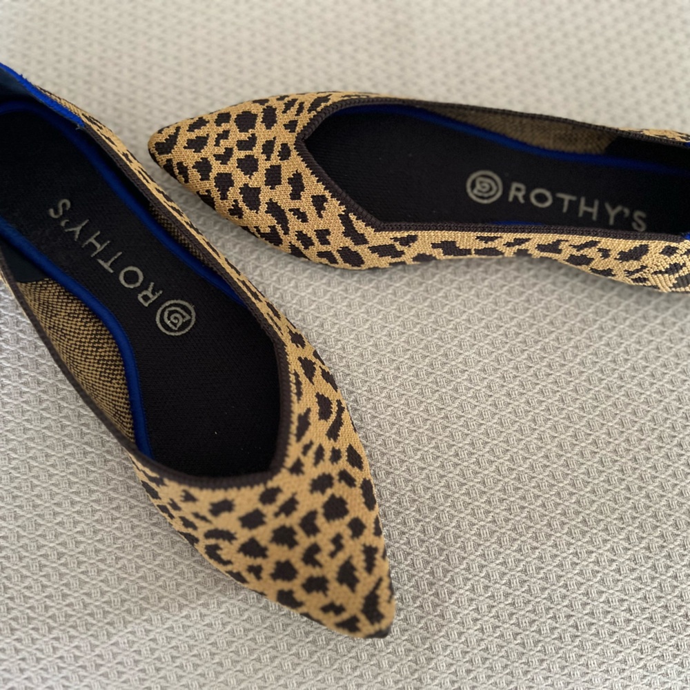 Rothys point flat 8 1/2 W